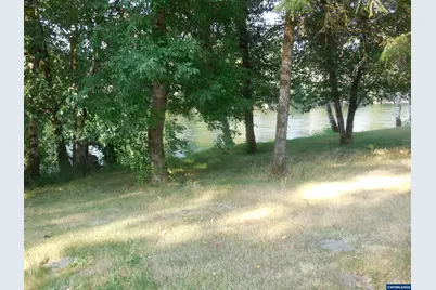 341 Locust St, Lyons, OR 97360 - Photo 15
