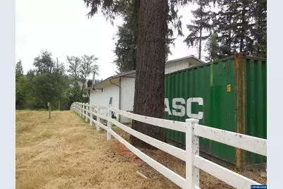 341 Locust St, Lyons, OR 97360 - Photo 9