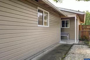 3644 SE Tudor Way, Albany, OR 97322 - Photo 3