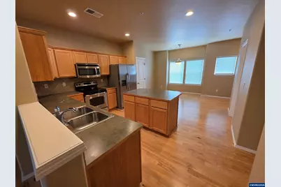 5985 Blue River Dr SE, Salem, OR 97306 - Photo 7