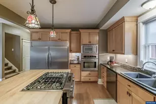 1390 Gwinn Street E, Monmouth, OR 97361 - Photo 15