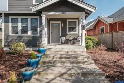 1390 Gwinn St E, Monmouth, OR 97361 - Photo 3