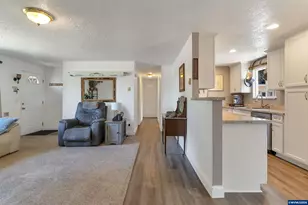 815 N 4th St, Aumsville, OR 97325 - Photo 17