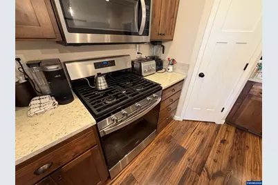 2955 NW Hemlock Ln, Redmond, OR 97756 - Photo 13