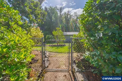 1395 Twins Ln NW, Albany, OR 97321 - Photo 7