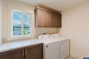 1938 SW 53rd St, Corvallis, OR 97333 - Photo 27