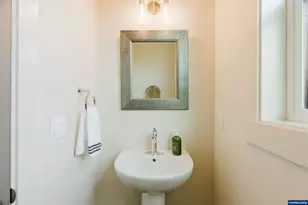 1938 SW 53rd St, Corvallis, OR 97333 - Photo 25