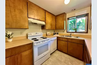 2887 SE Deborah Pl, Corvallis, OR 97333 - Photo 3