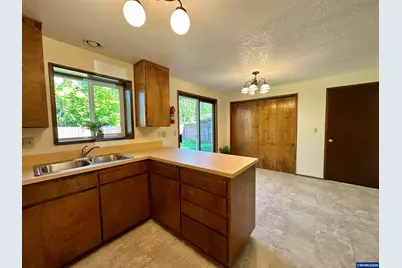 2887 SE Deborah Pl, Corvallis, OR 97333 - Photo 9