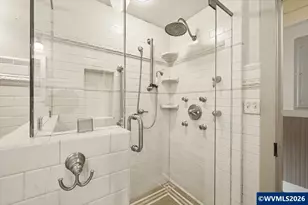 404 SW 6th St, Corvallis, OR 97333 - Photo 23