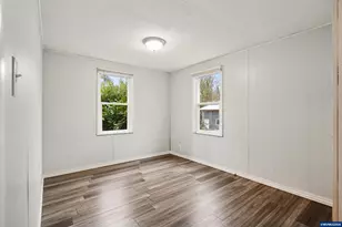 27329 Rowell Hill Rd, Sweet Home, OR 97386 - Photo 15