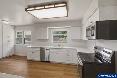 815 Church St, Woodburn, OR 97071 - Photo 9