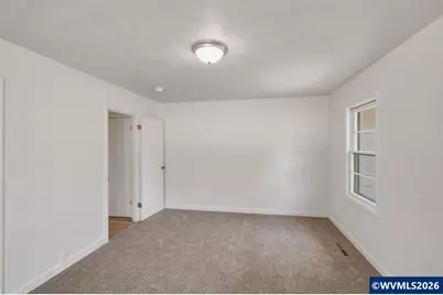 815 Church St, Woodburn, OR 97071 - Photo 19