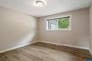 1010 Arthur Way NW, Salem, OR 97304 - Photo 13