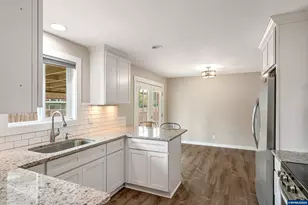 1010 Arthur Way NW, Salem, OR 97304 - Photo 11