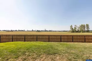 1198 Filbert St, Jefferson, OR 97352 - Photo 25
