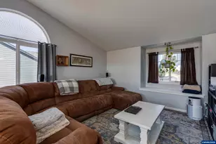 1198 Filbert St, Jefferson, OR 97352 - Photo 15