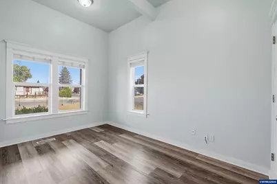 208 N 15th St, Philomath, OR 97370 - Photo 11