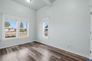 208 N 15th St, Philomath, OR 97370 - Photo 11