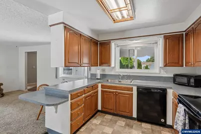 4708 Lisa St NE, Salem, OR 97305 - Photo 13