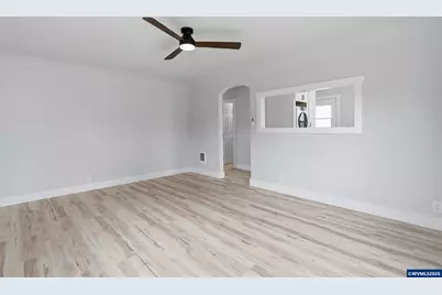 711 W Grant St, Lebanon, OR 97355 - Photo 7