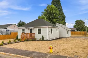 711 W Grant St, Lebanon, OR 97355 - Photo 3