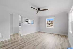711 W Grant St, Lebanon, OR 97355 - Photo 5