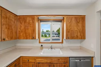970 NW Cypress Av, Corvallis, OR 97330 - Photo 11