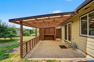 970 NW Cypress Ave, Corvallis, OR 97330 - Photo 25