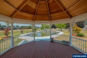 1704 62nd Ave SE, Salem, OR 97317 - Photo 9