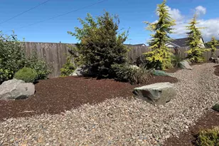 6222 NE Meander St, Albany, OR 97321 - Photo 3