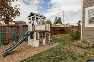 4889 Whitewater St NE, Salem, OR 97305 - Photo 35