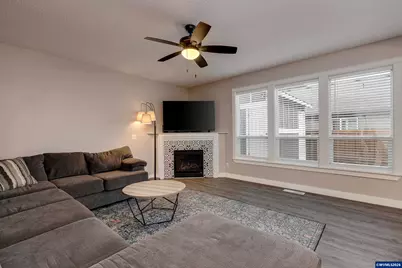 4889 Whitewater St NE, Salem, OR 97305 - Photo 13