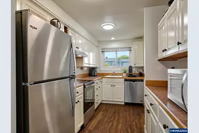 3828 Auburn Rd NE, Salem, OR 97301 - Photo 7