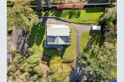 336 Hill St, Silverton, OR 97381 - Photo 3