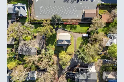 336 Hill St, Silverton, OR 97381 - Photo 7