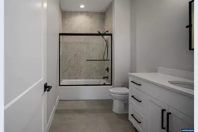 6672 Maddie Nichole St SE, Salem, OR 97306 - Photo 11