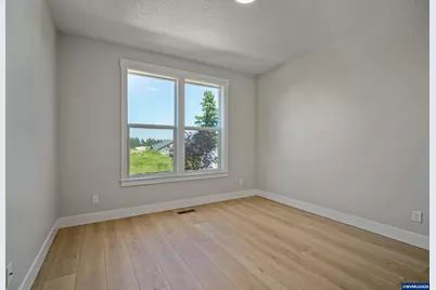 6672 Maddie Nichole St SE, Salem, OR 97306 - Photo 7
