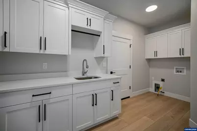 6672 Maddie Nichole St SE, Salem, OR 97306 - Photo 13