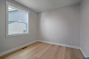 6672 Maddie Nichole St SE, Salem, OR 97306 - Photo 9