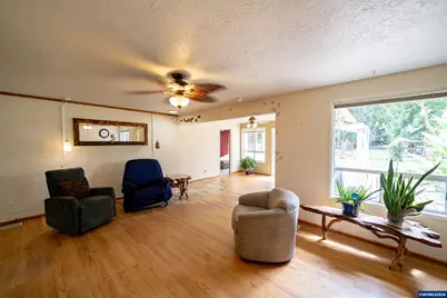 6776 Rochester St NE, Salem, OR 97305 - Photo 5