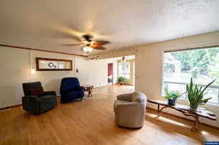 6776 Rochester St NE, Salem, OR 97305 - Photo 5