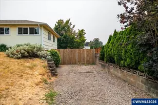 750 Harris St SE, Salem, OR 97302 - Photo 3