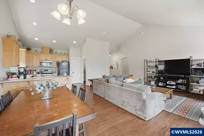 1070 Prairie Meadows Av, Junction City, OR 97448 - Photo 7