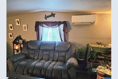 1817 Vine St, Sweet Home, OR 97386 - Photo 9