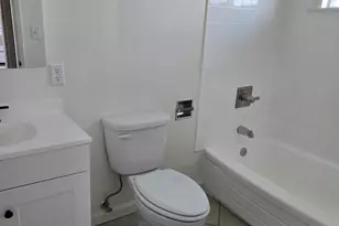 1207 D St NE, Salem, OR 97301 - Photo 9