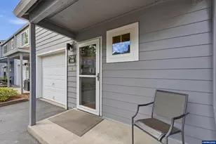 7163 SW Sagert St, Tualatin, OR 97062 - Photo 3