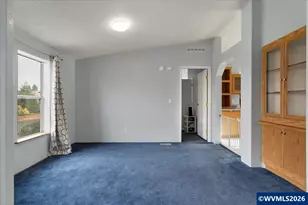 1015 Oak St, Silverton, OR 97381 - Photo 5