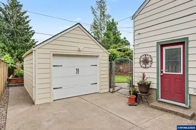 1635 Jefferson St NE, Salem, OR 97301 - Photo 23
