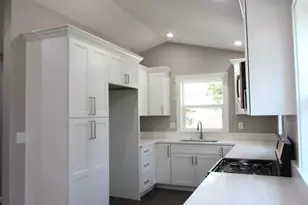 73 Park St, Lebanon, OR 97355 - Photo 7
